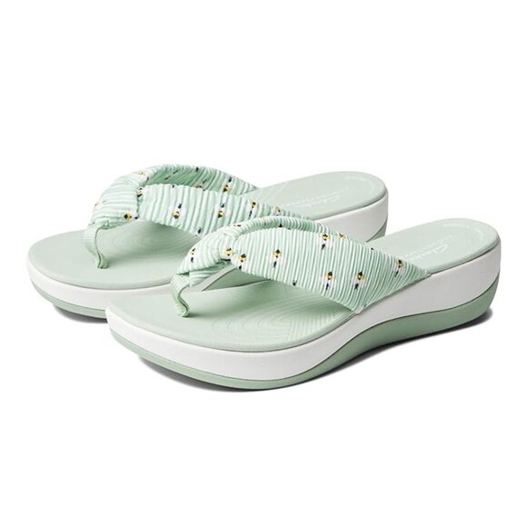 Cloudsteppers by Clarks Shoes - CLARKS Cloudstepper Bee Print Sandal 12 Women's Arla Glison Pale Green COMFORT